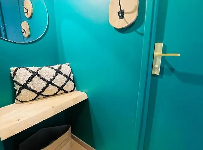 Gare A 3 Min A Pied De La Gare *