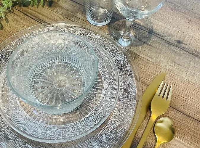 Gare A 3 Min A Pied De La Gare Апартаменты